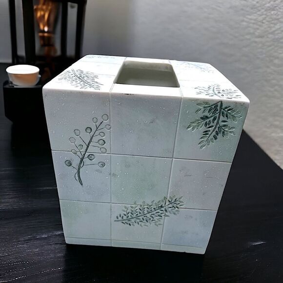 Hand-painted l Ceramic Tissue Box Cover l Square l Home Decor Bath l Light Green - Picture 1 of 8